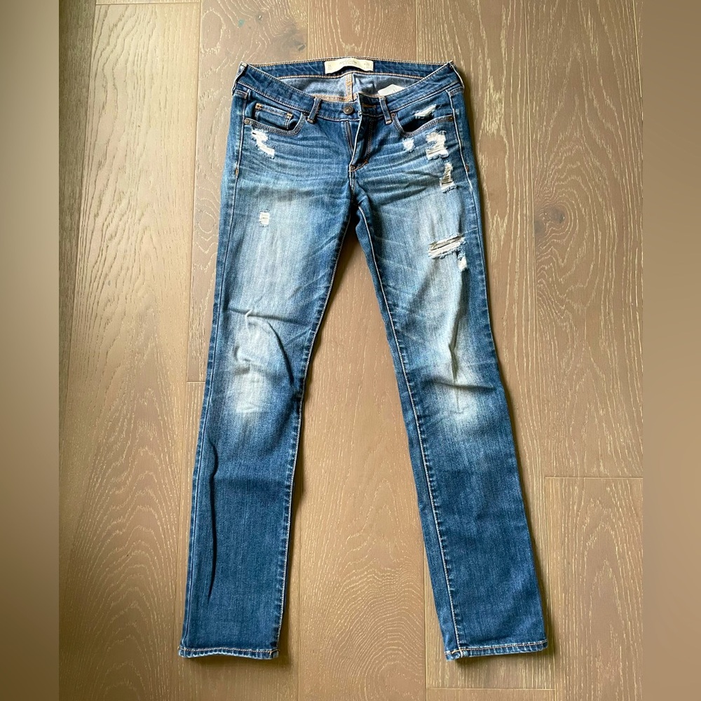 Abercrombie & Fitch (The A&F Skinny) Distressed Women’s Jeans Size 26